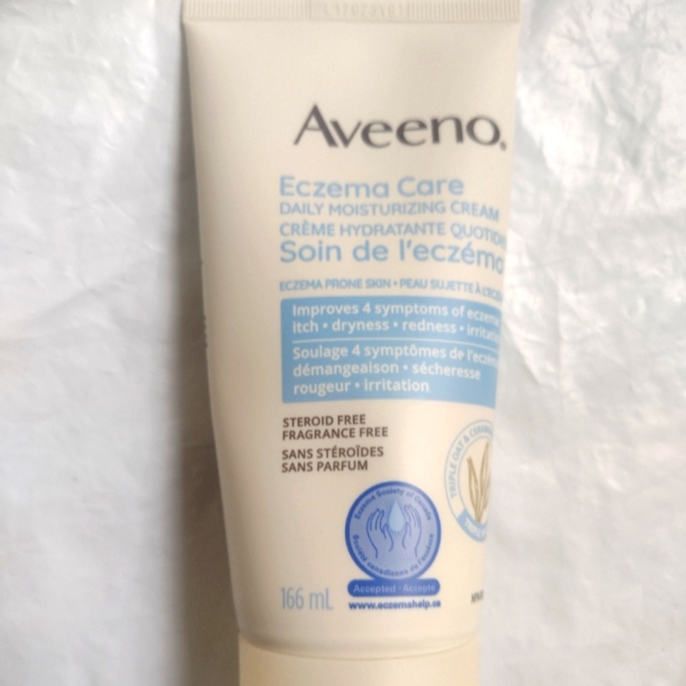 Aveeno Eczema Care Moisturizing Body Cream, 166ml, Itchy Dry Sensitive Skin, New